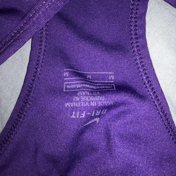 Nike sports bra - Picture 3 of 3